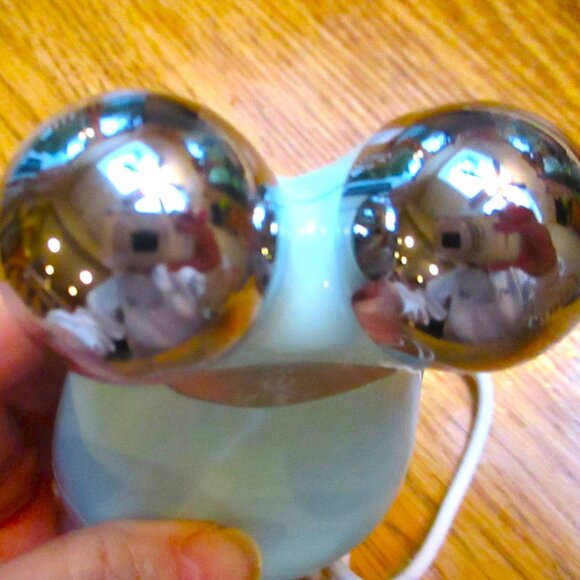 NuFACE Trinity Microcurrent Facial Toning Device - Picture 5 of 10